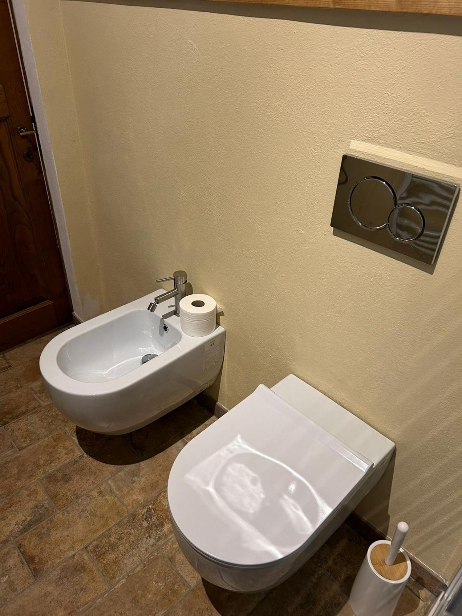 Apartamento Borgo Di Mezzo Castelnuovo dellʼAbate Exterior foto